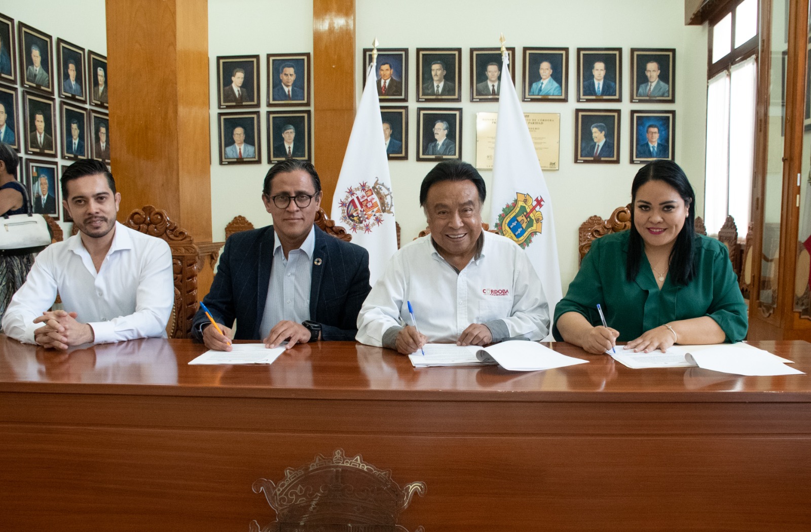 Firma Ayuntamiento De C Rdoba Convenio Para El Desarrollo Sostenible