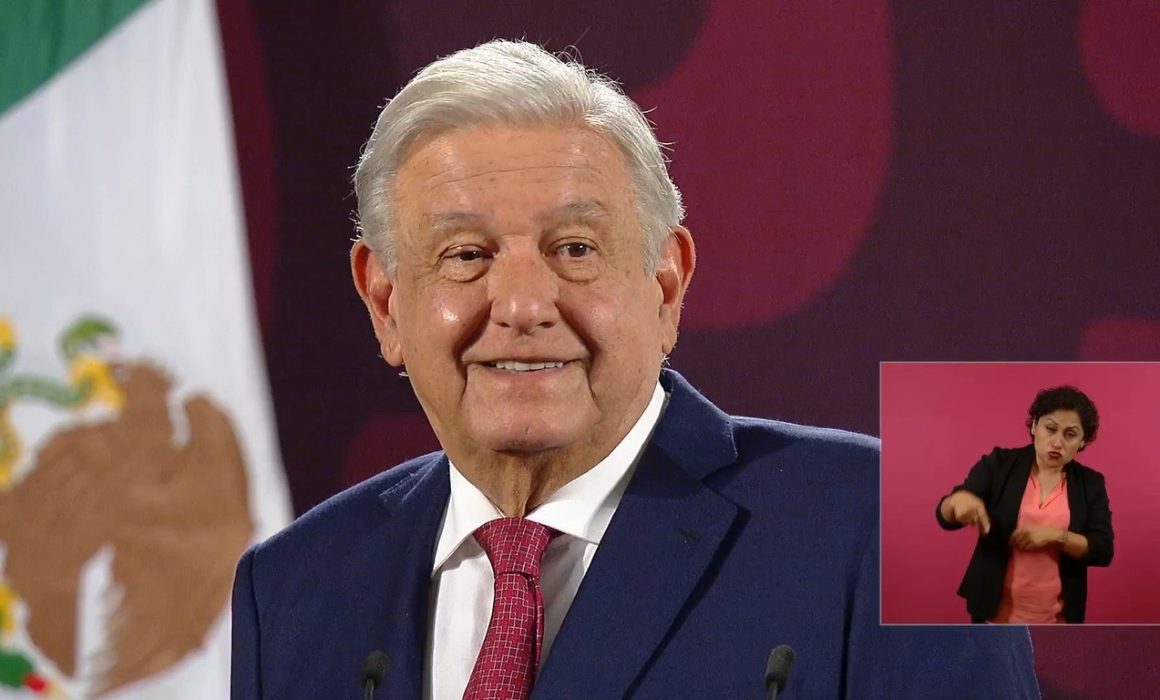 Felicita López Obrador a veracruzanos por triunfo de Rocío Nahle