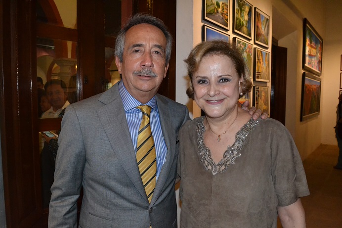 Manuel Fernández Ávila y Stella Chedraui de Fernández