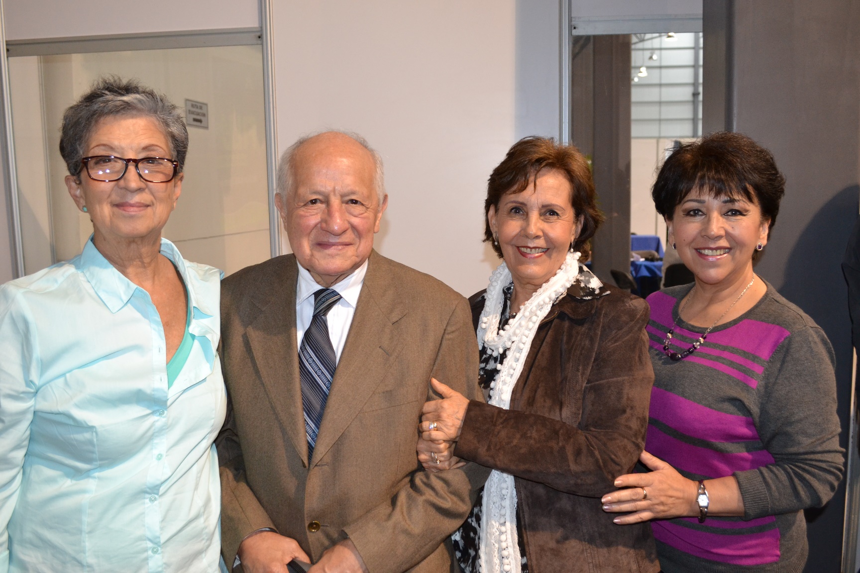 Rebeca Bouchez, Joge Henández, Irma Quiñones y Gloria Rosellón