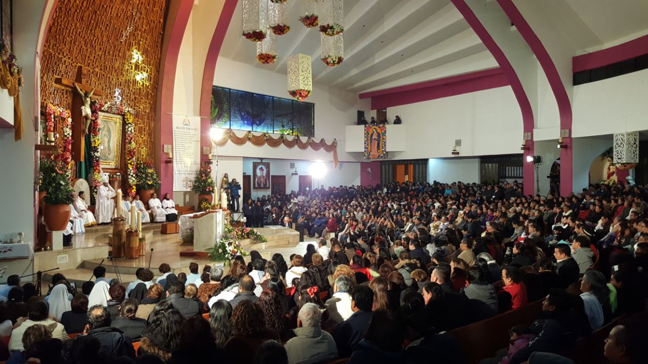 Miles celebran a la virgen de Guadalupe en el Dique