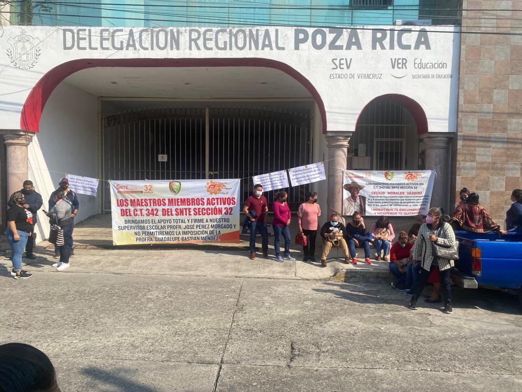 Toman maestros instalaciones de SEV en Poza Rica - Quadratín Veracruz