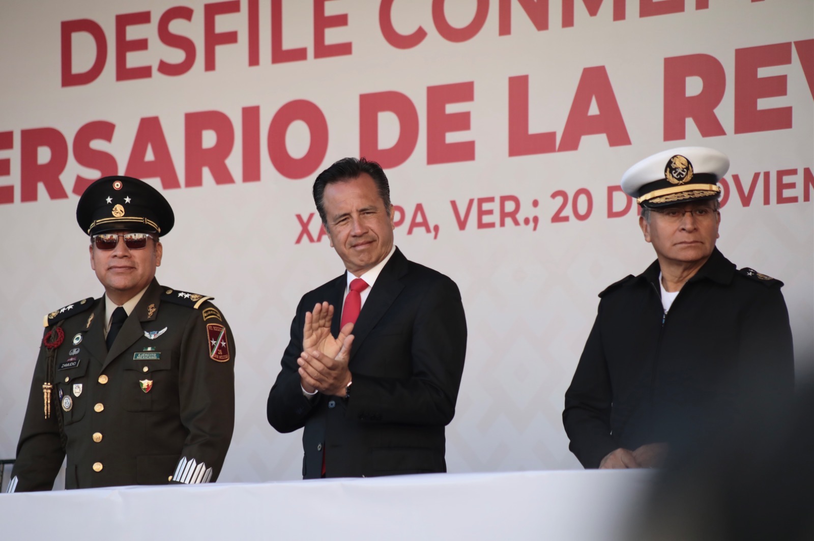 Más de 3 mil personas participaron en desfile por la Revolución ...
