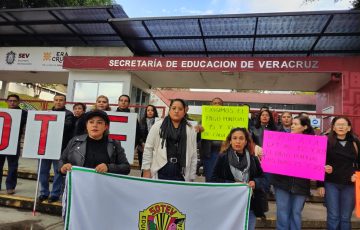 En Xalapa maestros toman la SEV y escuelas - Quadratín Veracruz