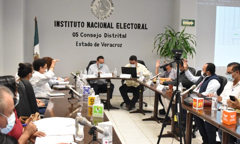 Ciudadanos responden favorablemente a convocatoria para contar votos