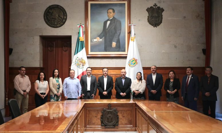 Salda Gobierno de Veracruz histórico adeudo con el magisterio