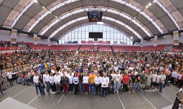 Impulsan Nahle y Gobierno de México el futuro de 12 mil jóvenes con becas