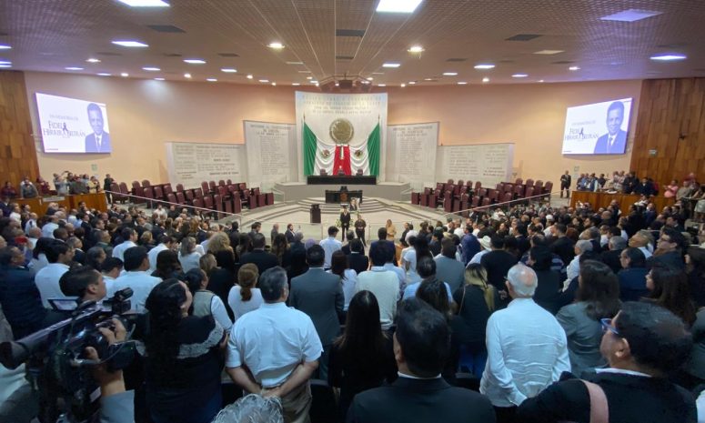 Se desborda Congreso de Veracruz en homenaje al Tío Fide