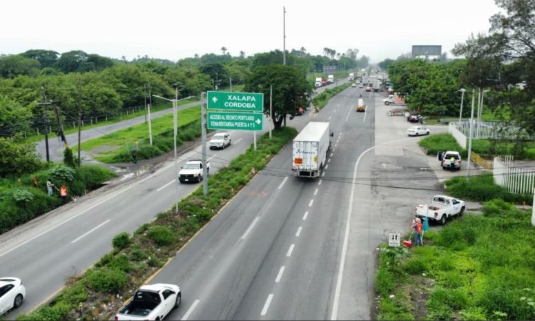 Distribuidor vial al puerto de Veracruz beneficiará a 700 mil personas