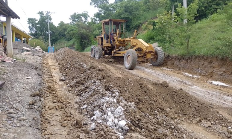 Beneficia camino artesanal en Ixhuatlán de Madero a 4 mil habitantes: SICT