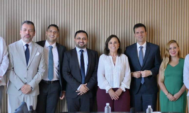 Anuncia Nahle inversión de 800 mdp de Bayer para la planta de Veracruz
