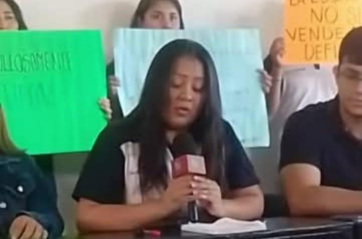 Protestan estudiantes de la UPAV por falta de pagos a maestros ...