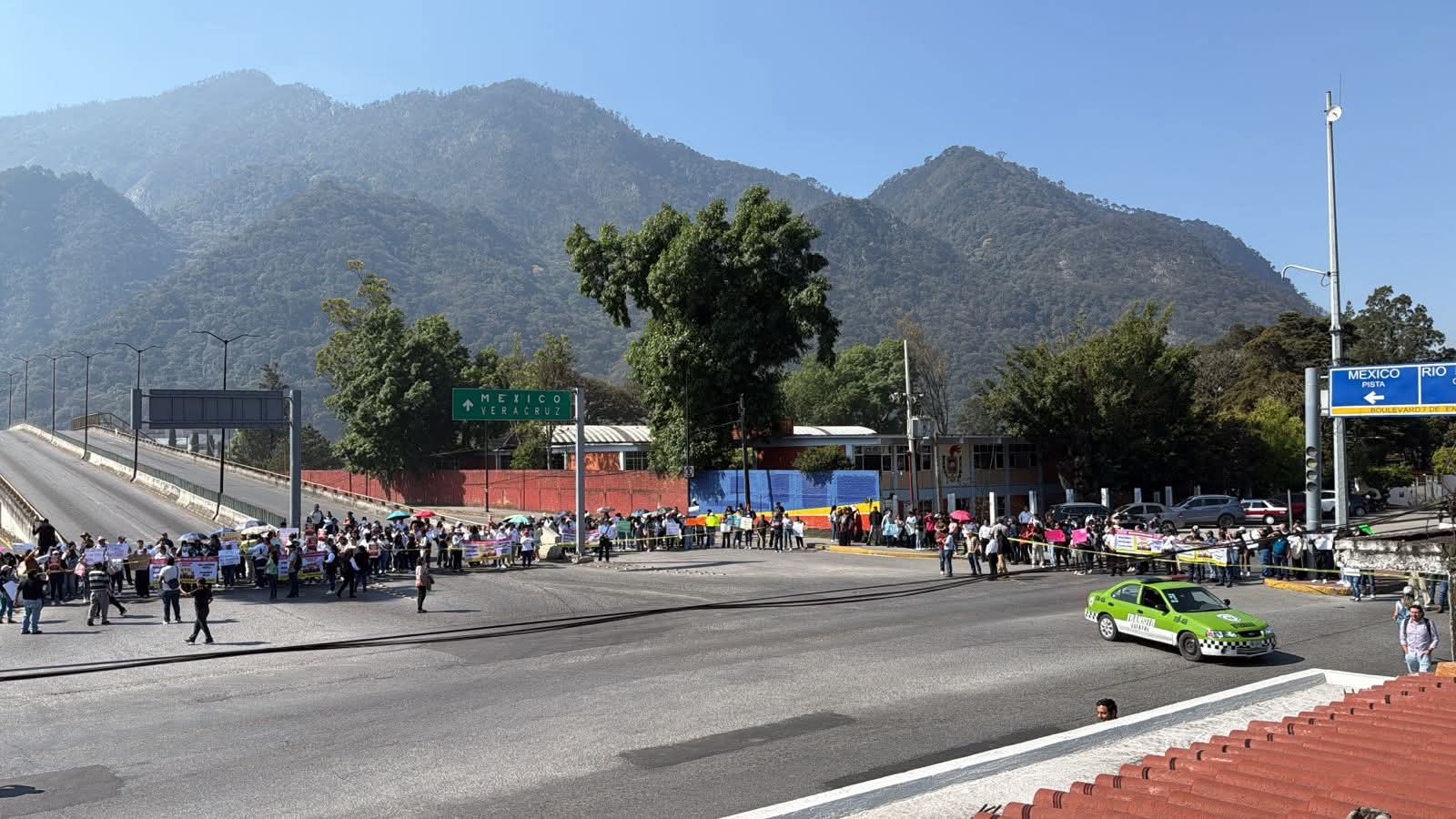 Maestros de la UPAV protestan en municipios de la zona centro ...