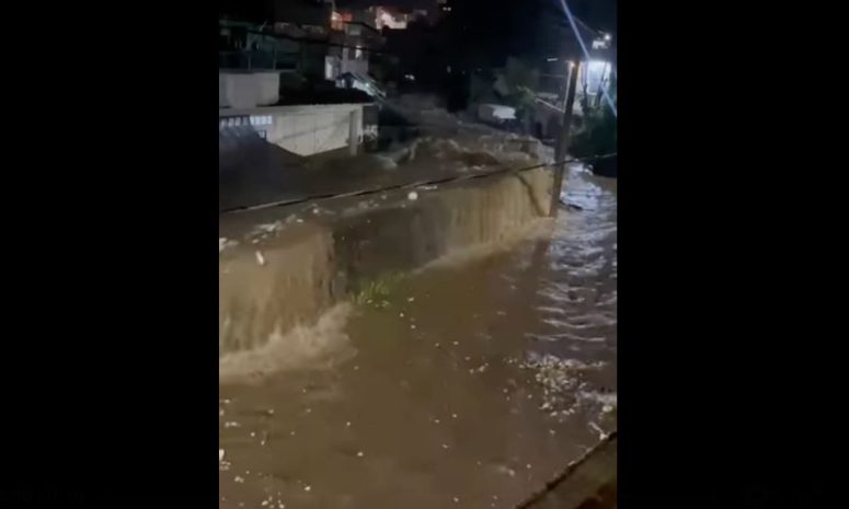 Tormenta provoca inundaciones y deja afectaciones en Xalapa
