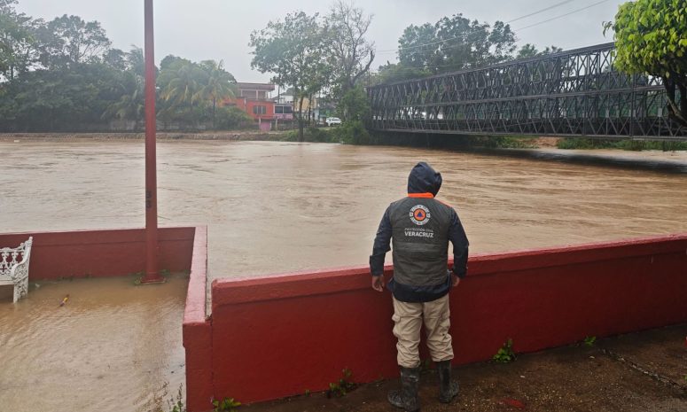 Continuarán las lluvias todo este lunes en sur de Veracruz